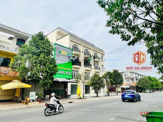 Cho thuê cặp nhà phố 1 trệt 2 lầu đường N1 khu dân cư D2D, Biên Hòa -01