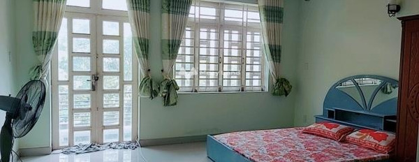 Nhà 5 PN bán nhà ở diện tích 80m2 giá bán cực rẻ 10 tỷ tọa lạc tại Phạm Văn Chiêu, Hồ Chí Minh-02