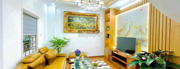 Bán nhà vị trí đặt tọa lạc tại Khương Thượng, Đống Đa bán ngay với giá quy định 5.8 tỷ có diện tích 42m2 tổng quan nhà có tất cả 5 phòng ngủ-03