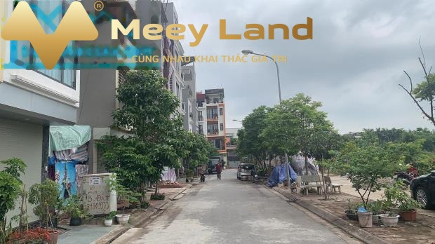 Bán mảnh đất 46m2 tại Giang Biên, Hà Nội-01