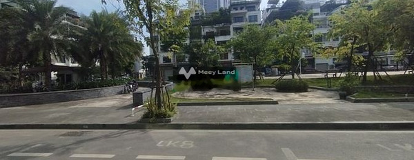 Bên trong Phú Thượng, Hà Nội cho thuê biệt thự thuê ngay với giá chỉ từ chỉ 50 triệu/tháng, tổng quan có tổng 5 phòng ngủ, 5 WC-02