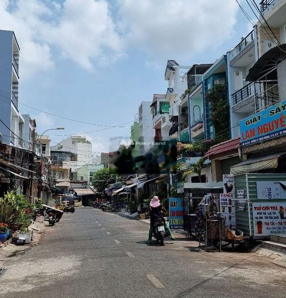 Nhà 4 PN bán nhà bán ngay với giá khủng 8 tỷ có diện tích gồm 58m2 vị trí đặt ở trong Cư Xá Phú Lâm, Phường 10-01