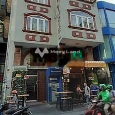 Nhà có 4 phòng ngủ, cho thuê nhà, giá thuê đề cử từ 65 triệu/tháng tổng diện tích là 550m2 vị trí nằm trên Đỗ Quang Đẩu, Hồ Chí Minh-03