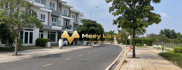 Diện tích chuẩn 75m2, cho thuê nhà ở vị trí thuận lợi ở Quận 9, Hồ Chí Minh, nhà gồm có 3 phòng ngủ, 4 WC vào ở ngay-02