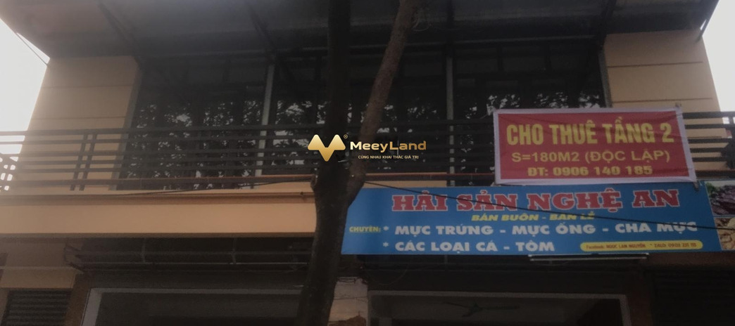 Cho thuê nhà ở thị trấn Sóc Sơn, Hà Nội. Diện tích 180m2, giá 50 triệu/tháng
