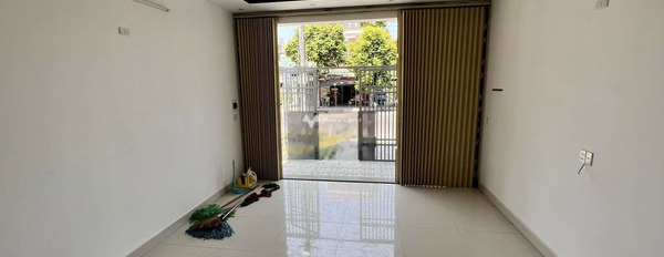 Cần cho thuê nhà ở mặt tiền nằm ở Đoàn Khuê, Đà Nẵng, giá thuê liền chỉ 13 triệu/tháng diện tích rộng rãi 100m2 vị trí đắc địa-03