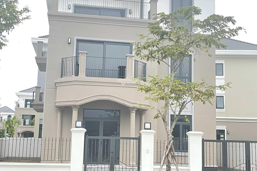 Nhà có tổng cộng 4 PN, bán biệt thự, giá bán đặc biệt chỉ 13.5 tỷ diện tích tổng 300m2 vị trí đặt ngay Biên Hòa, Đồng Nai-01