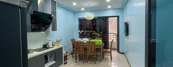 Cho thuê nhà vị trí đẹp tọa lạc gần Yên Lãng, Hà Nội, thuê ngay với giá sang tên chỉ 25 triệu/tháng có diện tích chung là 42m2-03