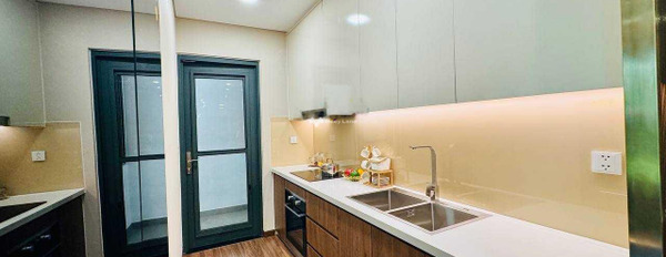 Tổng giá 3.6 tỷ, bán chung cư diện tích thực là 80m2 ở Võ Văn Kiệt, Hồ Chí Minh, hướng Bắc, nhìn chung có tổng 2 PN, 3 WC trao đổi trực tiếp-03