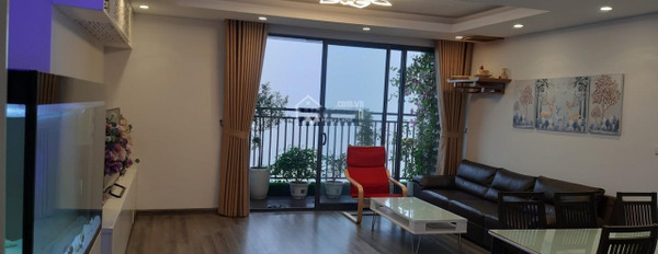 Giá vô cùng tốt, bán chung cư mặt tiền tọa lạc gần Đê La Thành, Hà Nội tổng diện tích là 107m2-02