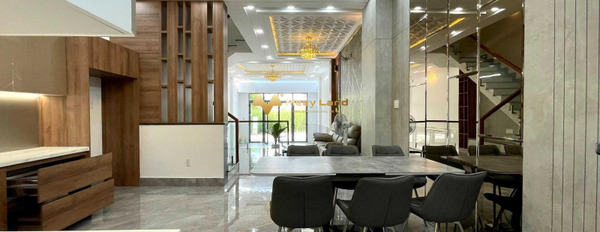 Ngôi nhà bao gồm 4 phòng ngủ, bán nhà ở diện tích khoảng 80m2 giá ưu đãi từ 8.3 tỷ vị trí đẹp tọa lạc ở Phú Xuân, Hồ Chí Minh hướng Tây - Nam-03