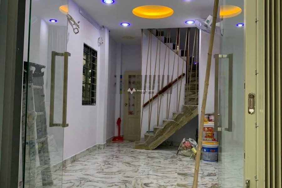 Diện tích 18m2 bán nhà ở vị trí thuận lợi ngay ở Quận 3, Hồ Chí Minh hướng Tây - Nam tổng quan nhà bao gồm có 2 phòng ngủ 3 WC cảm ơn đã xem tin-01