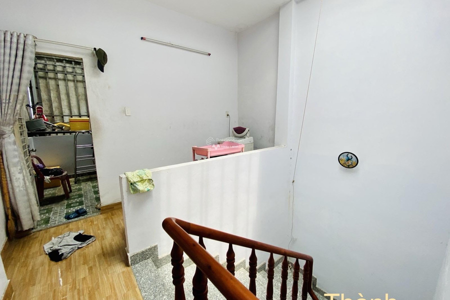Tổng quan trong căn nhà gồm 3 phòng ngủ, bán nhà ở diện tích chuẩn 73m2 bán ngay với giá 3.99 tỷ mặt tiền tọa lạc tại Tô Ngọc Vân, Hồ Chí Minh-01