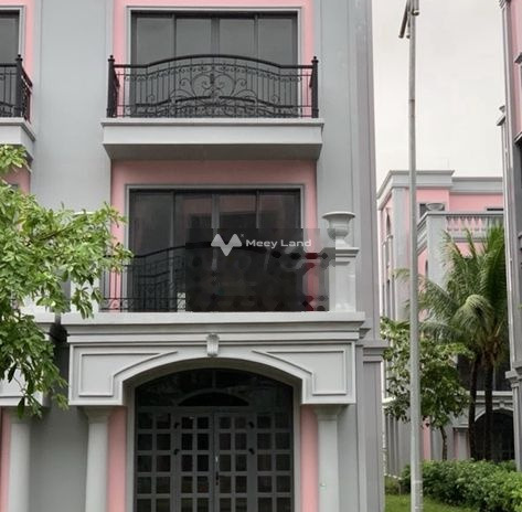 Nhà có 4 PN bán nhà ở diện tích khoảng 153m2 bán ngay với giá bàn giao 4.8 tỷ ngay tại Phú Quốc, Kiên Giang