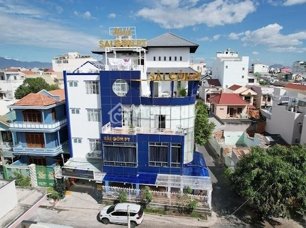 Bán nhà ở diện tích 357m2 giá bán chốt nhanh từ 22.5 tỷ vị trí tiện lợi ngay tại Nguyễn Trãi, Bình Thuận-01