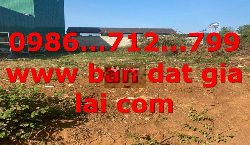 Khoảng từ 1.25 tỷ bán đất với diện tích khoảng 150m2 vị trí tốt ngay Yên Thế, Pleiku