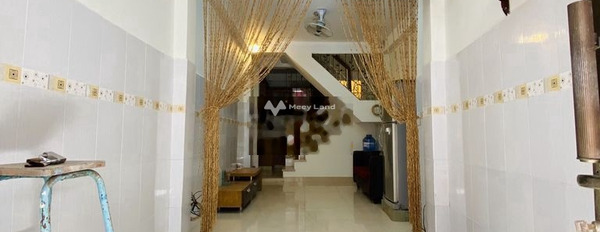 Vị trí đẹp tọa lạc ngay Nguyễn Chí Thanh, Hồ Chí Minh cho thuê nhà giá thuê đặc biệt 12 triệu/tháng, ngôi nhà có 2 phòng ngủ-03