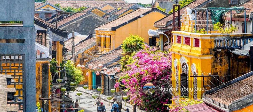 Bán căn nhà mặt tiền đường Trần Phú, Hội An. Ngay trung tâm phố đi bộ. Vị trí kinh doanh chiến lược 