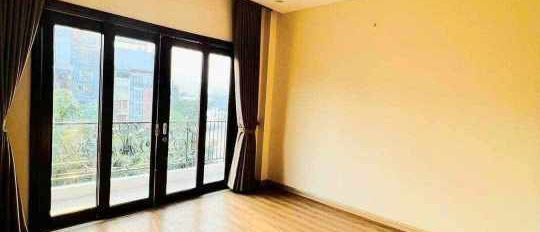 Nhà đẹp phố Yên Hoà Tây Hồ giáp danh Ba Đình kinh doanh thang máy view hồ 50m2 x 6 tầng, mặt tiền 4m, 24 tỷ-02