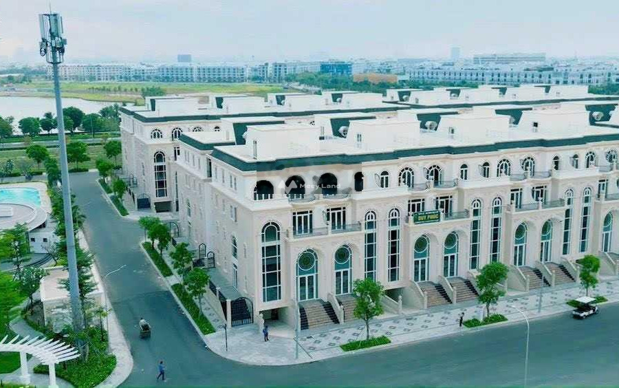 Tổng quan nhà này thì gồm 5 phòng ngủ, bán biệt thự diện tích thực là 161m2 giá bán bất ngờ chỉ 29 tỷ trong Thủ Đức, Hồ Chí Minh-01