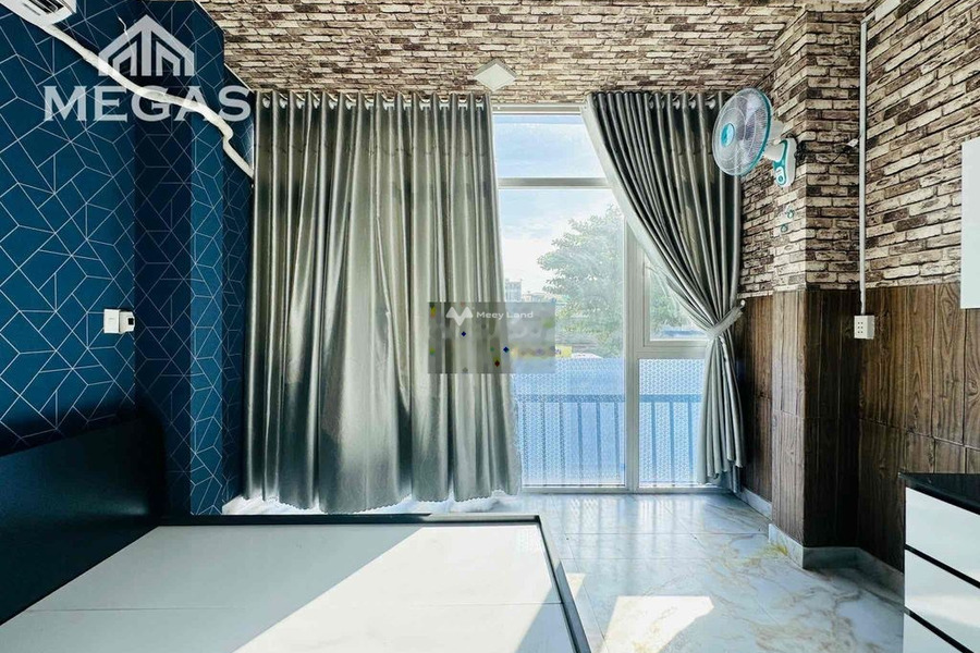 Cho thuê căn hộ nằm trên Tân Quý, Tân Phú thuê ngay với giá ưu đãi từ 3.9 triệu/tháng, trong căn hộ bao gồm có 1 phòng ngủ, 1 WC bãi đậu xe rộng-01