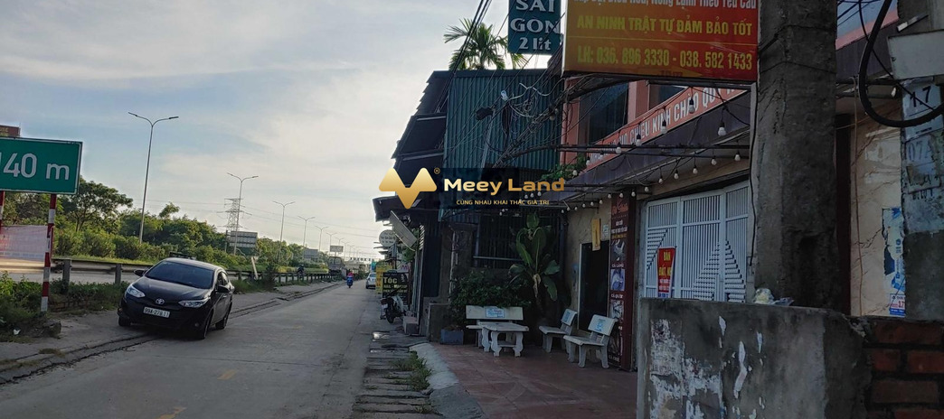 Cần bán nhà ở vị trí mặt tiền ở Hoàn Sơn, Tiên Du giá cực rẻ 12.5 tỷ có dt 372 m2 hướng Nam lh xem trực tiếp