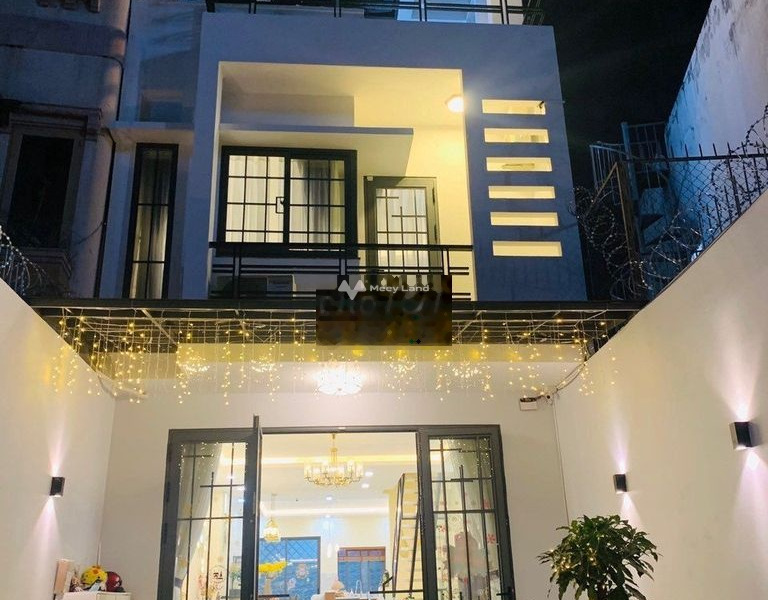 Nằm ngay bên trong Tân Phú, Tân Phú bán nhà bán ngay với giá êm chỉ 9.99 tỷ có diện tích 100m2 ngôi nhà bao gồm 6 PN khách có thiện chí liên hệ ngay.-01