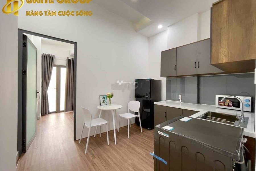 Thất nghiệp cho thuê chung cư tọa lạc tại Nguyễn Thái Bình, Nguyễn Thái Bình thuê ngay với giá đề cử từ 11 triệu/tháng có diện tích gồm 45m2-01