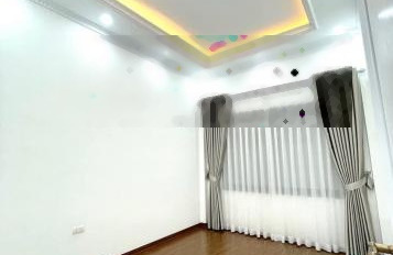 Bán nhà MP Phan Chu Trinh, giá 160 tỷ, 160m2x6T, lô góc, KD lớn, nở hậu, thang máy -03