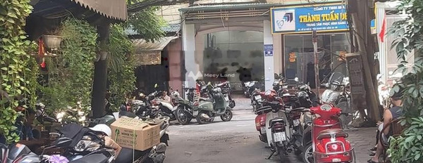 Trong nhà tổng quan có 3 PN, bán nhà ở có diện tích chung là 32m2 bán ngay với giá êm 7.6 tỷ ngay tại Đống Đa, Hà Nội-02