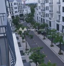 Gồm 9 phòng ngủ, cho thuê biệt thự thuê ngay với giá thỏa thuận từ 25 triệu/tháng có diện tích tổng là 182m2 tọa lạc ngay Nguyễn Xiển, Hồ Chí Minh-02