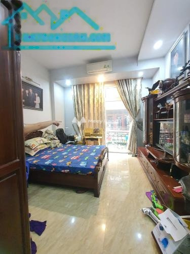 Nhà này gồm có 4 phòng ngủ, bán nhà ở diện tích 40m2 bán ngay với giá mua liền chỉ 8.5 tỷ vị trí đặt tọa lạc ngay tại Thanh Xuân, Hà Nội-01