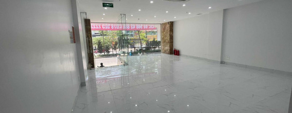 Mặt tiền tọa lạc ngay ở Nguyễn Cơ Thạch, Nam Từ Liêm cho thuê sàn văn phòng 13 triệu/tháng 70m2-03