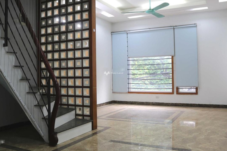 Cho thuê nhà ở với diện tích chuẩn 50m2 giá thuê mua ngay 15 triệu/tháng vị trí ngay trên Định Công, Hoàng Mai-01
