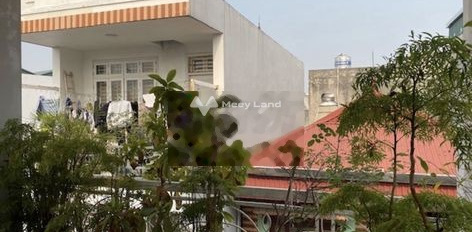 Cho thuê nhà vị trí nằm ngay Nguyễn Văn Cừ, Hà Nội, giá thuê 12 triệu/tháng có một diện tích là 56m2, trong nhà nhìn chung bao gồm 4 PN-02