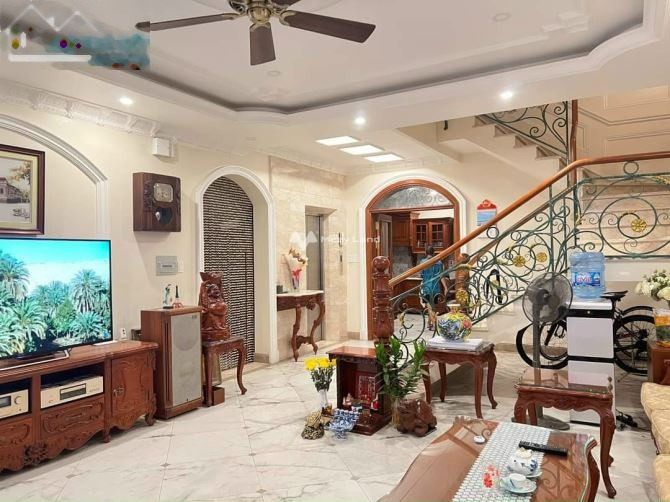 Bán biệt thự vị trí mặt tiền nằm tại Hồ Biểu Chánh, Phú Nhuận bán ngay với giá từ 53 tỷ diện tích sàn là 240m2, ngôi nhà có tổng cộng 5 phòng ngủ-01
