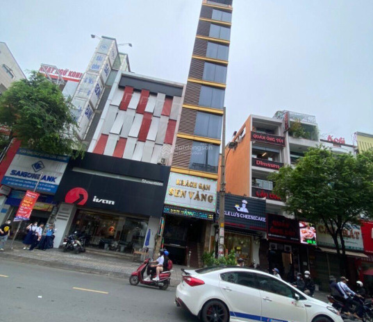 Bán khách sạn mặt tiền đường Sư Vạn Hạnh - Đối diện Vạn Hạnh Mall, giá chỉ 30 tỷ