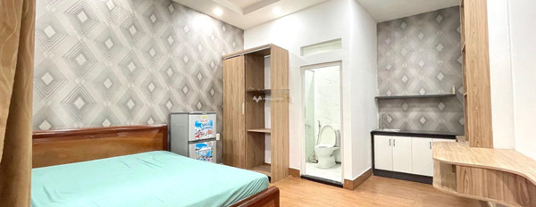 Trong ngôi phòng này gồm Đầy đủ cho thuê phòng trọ Tân Thuận Tây, Quận 7, trong nhà gồm có 1 phòng ngủ, 1 WC lh thương lượng thêm-02