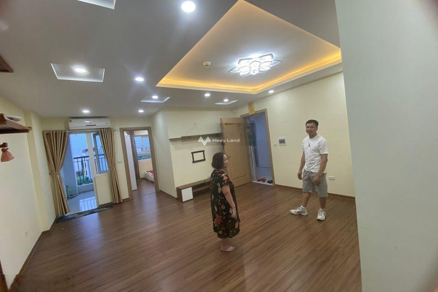 Cho thuê nhà vị trí ngay tại Trung Yên, Hà Nội, thuê ngay với giá êm 32 triệu/tháng có diện tích khoảng 98m2, hướng Nam, căn nhà gồm có 6 PN-01