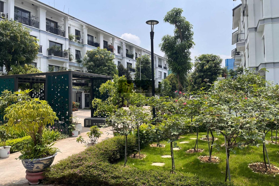 Ở giữa Gamuda Gardens, bán liền kề tọa lạc ngay Pháp Vân, Hà Nội giá bán rẻ từ 22.5 tỷ diện tích rộng là 128m2, hướng Đông - Nam-01