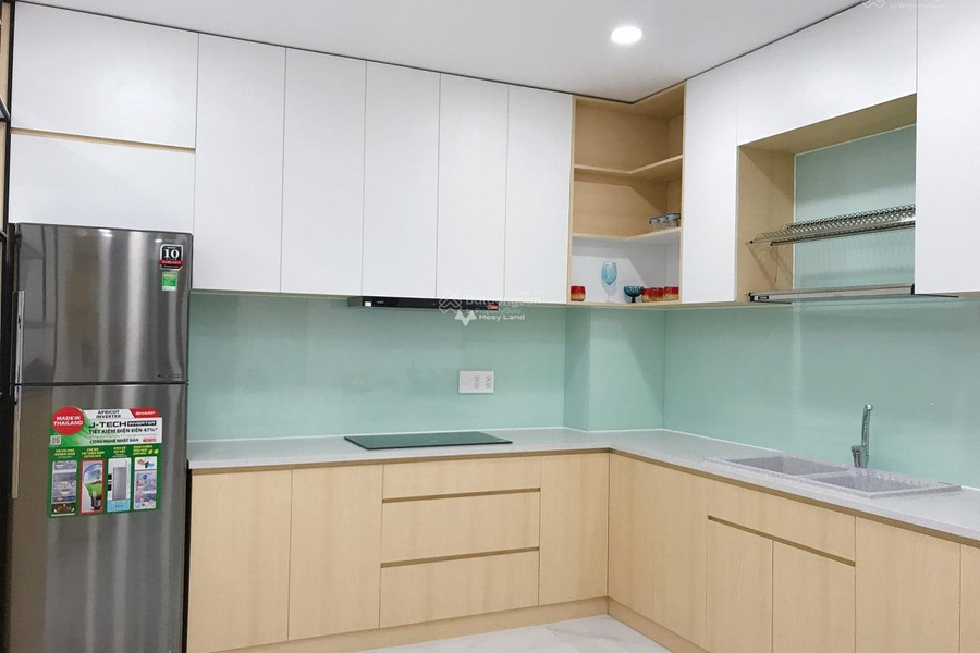 Cho thuê căn hộ có diện tích trung bình 80m2 tọa lạc trên Hòa Thạnh, Tân Phú giá thuê giao lưu 10 triệu/tháng-01