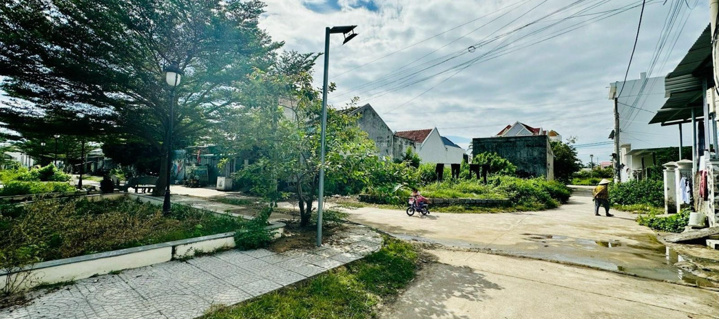 Chuyển định cư bán đất Vạn Ninh, Khánh Hòa giá bán ngạc nhiên chỉ 1.6 tỷ diện tích thực như trên hình 1021m2