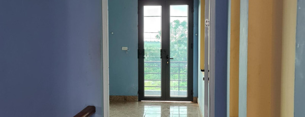 Có diện tích quy ước 150m2, cho thuê nhà ở mặt tiền tọa lạc ngay tại Ứng Hòa, Hà Nội, trong căn này 3 phòng ngủ, 2 WC thuận tiện di chuyển-02