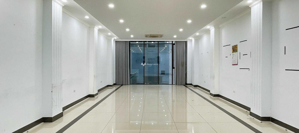 Thuê ngay với giá khởi đầu chỉ 18 triệu/tháng cho thuê sàn văn phòng vị trí tiện lợi Nguyễn Khang, Hà Nội diện tích thực là 120m2