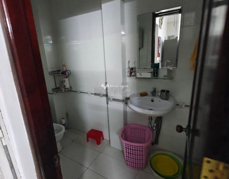 Diện tích là 80m2, cho thuê nhà ở vị trí đặt tọa lạc tại Tân Kiểng, Hồ Chí Minh, căn nhà gồm tổng cộng 2 phòng ngủ, 2 WC thuận tiện di chuyển-01