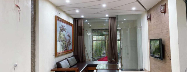 Cho thuê nhà, thuê ngay với giá thỏa thuận từ 18 triệu/tháng có diện tích trung bình 50m2 vị trí đẹp tọa lạc ngay Nguyễn Hoàng, Hà Nội-02