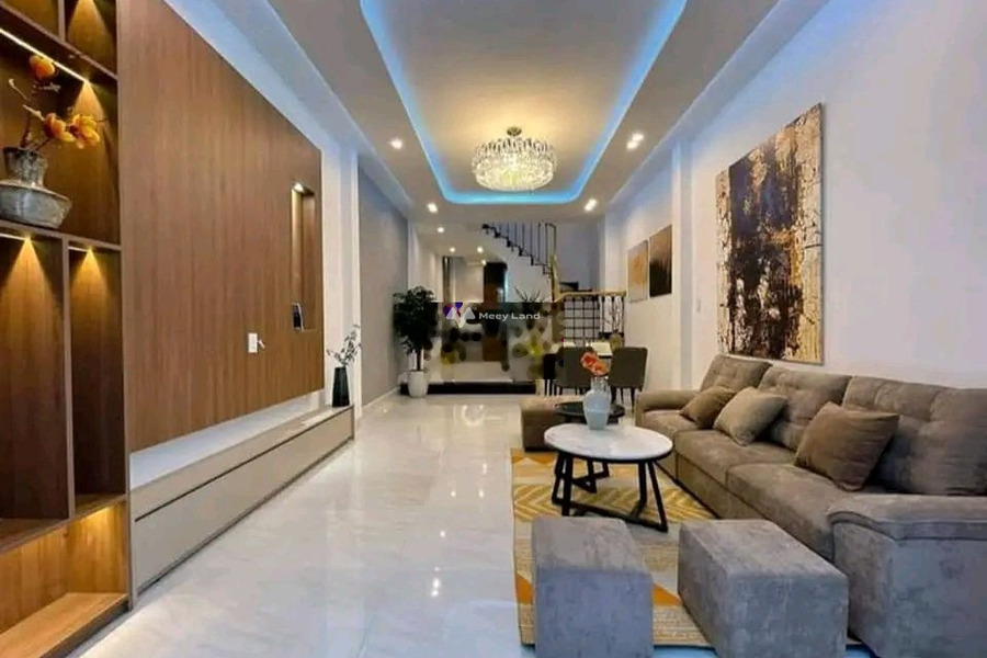 Trong căn nhà này có 3 PN, bán nhà ở diện tích 32m2 giá bán êm 2.15 tỷ nằm ở Nguyễn Trọng Tuyển, Phú Nhuận-01