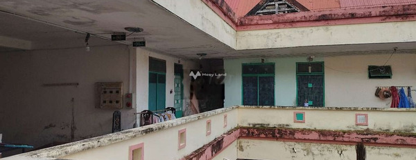 Ở Nguyễn Đăng Giai, Đà Nẵng bán chung cư bán ngay với giá cực rẻ từ 530 triệu, trong căn hộ này thì gồm 1 phòng ngủ, 1 WC khu vực đông đúc-02