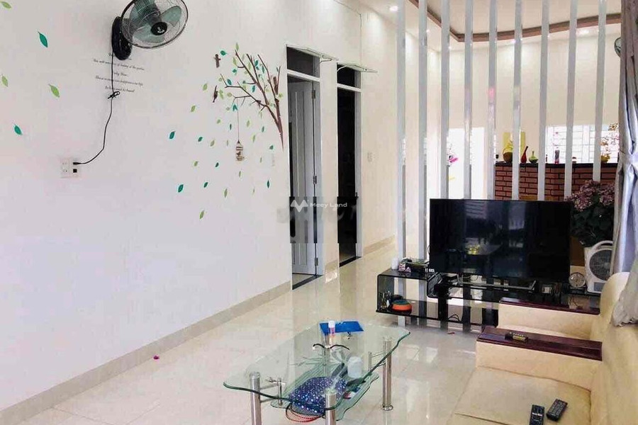 Bán nhà vị trí đặt ở tại Xóm Chiếu, Nha Trang bán ngay với giá ưu đãi 3.4 tỷ có diện tích rộng 158m2 trong nhà này thì có 2 PN-01
