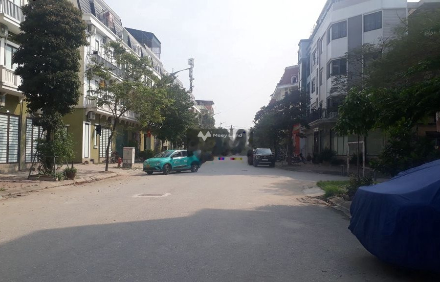 Nhà 4 phòng ngủ bán nhà bán ngay với giá cạnh tranh chỉ 11.8 tỷ có diện tích chung là 80m2 vị trí đặt gần Quang Trung, Hà Nội-01